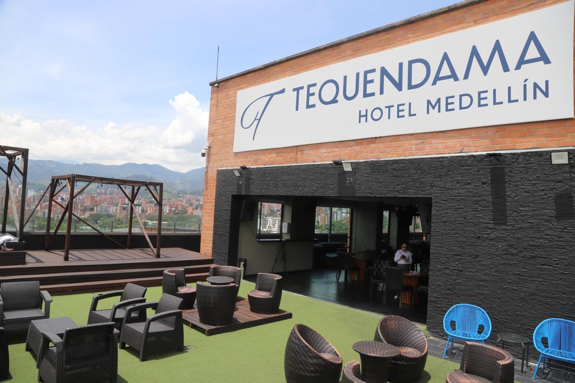 Hotel Tryp Medellin Estadio Esterno foto